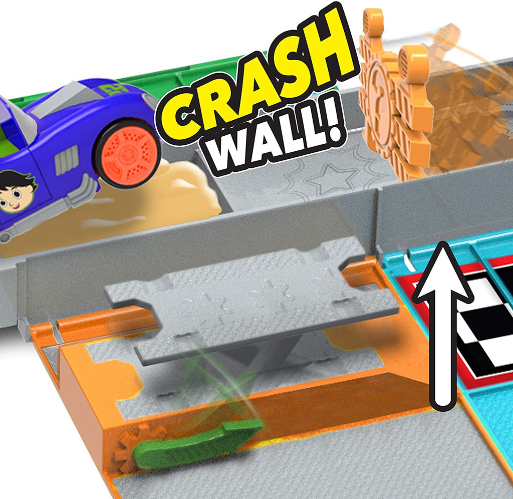 مجموعة اللعب بمضمار السباق الكبير طاقم كومبو وورلد ريان