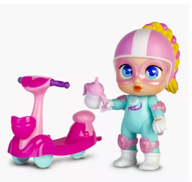 سوبر كيوت - شخصية ريجي  مع  سكوتر