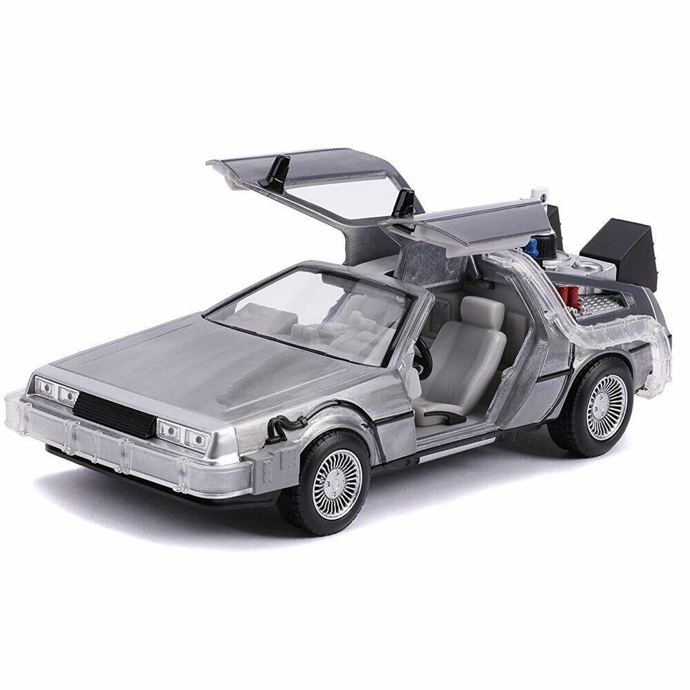 جادا-هوليوود-سيارات العودة للمستقبل