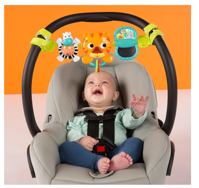 برايت ستارتس تأخذ على طول شريط ألعاب حامل الأطفال