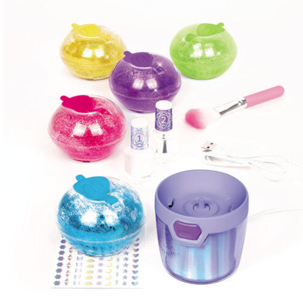 مجموعة تصميمات لامعة لأظافر الحفلات من ميك إت ريل