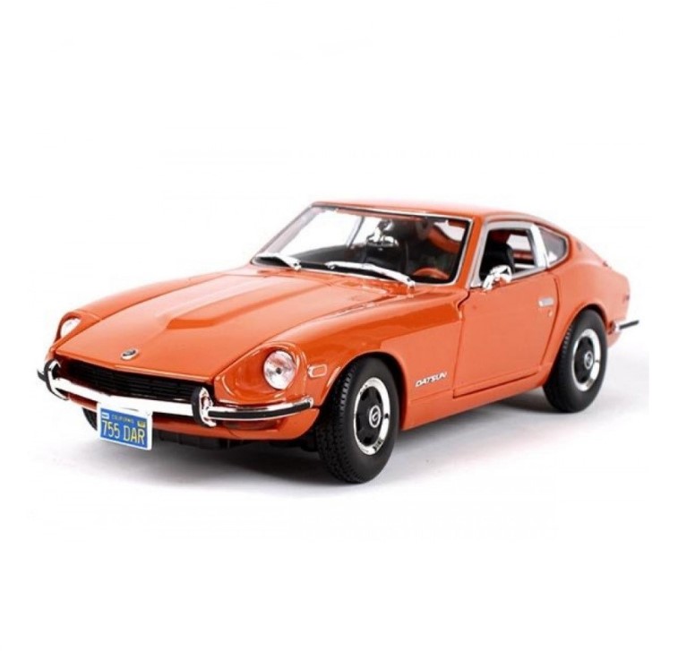 Maisto Datsun car