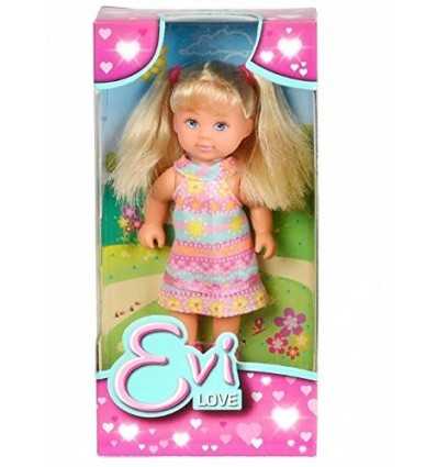 إيفي لوف - إيفي في زي صيفي